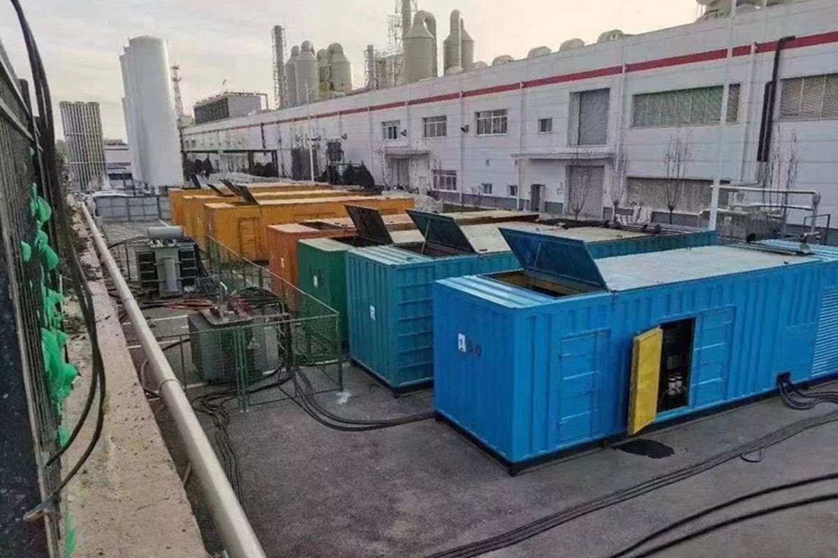 新巴尔虎右发电机租赁施工现场